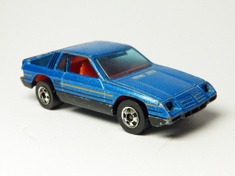 I love me some Hotwheels Omni!